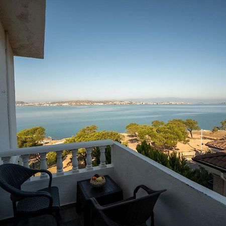 Camlik 87 Hotel Ayvalik Exterior photo