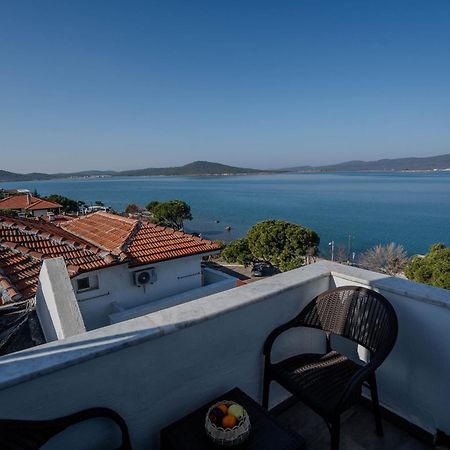 Camlik 87 Hotel Ayvalik Exterior photo