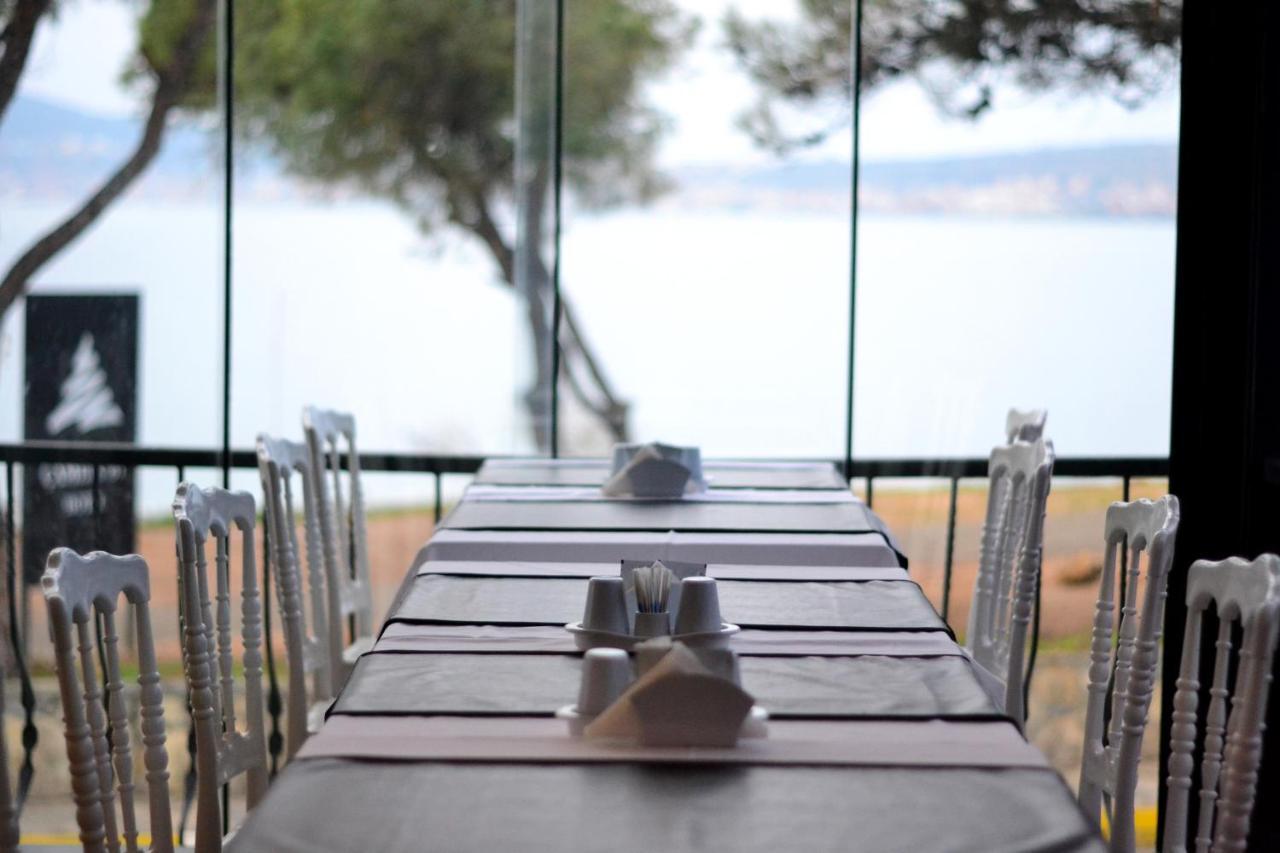 Camlik 87 Hotel Ayvalik Exterior photo