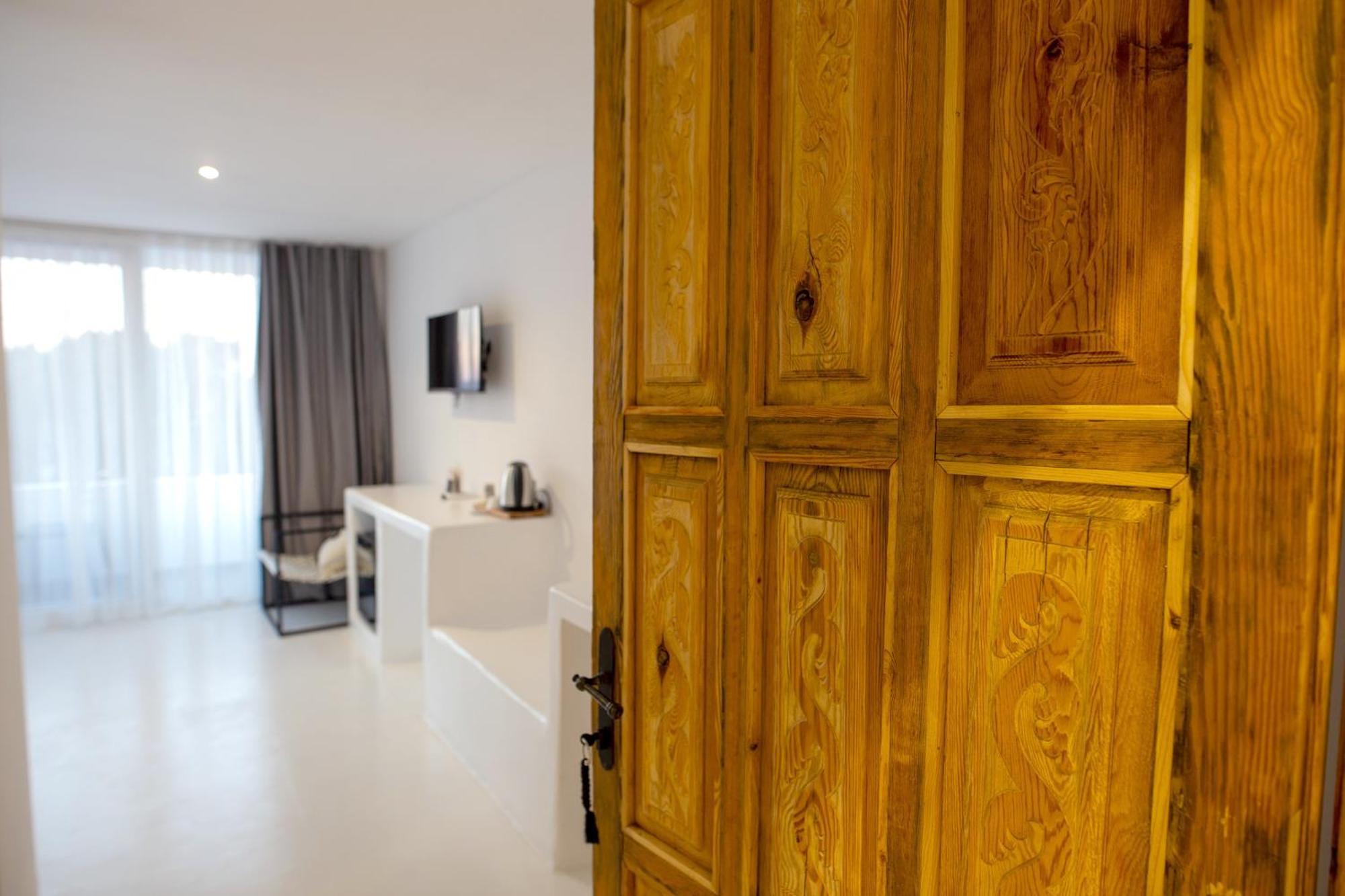Camlik 87 Hotel Ayvalik Room photo