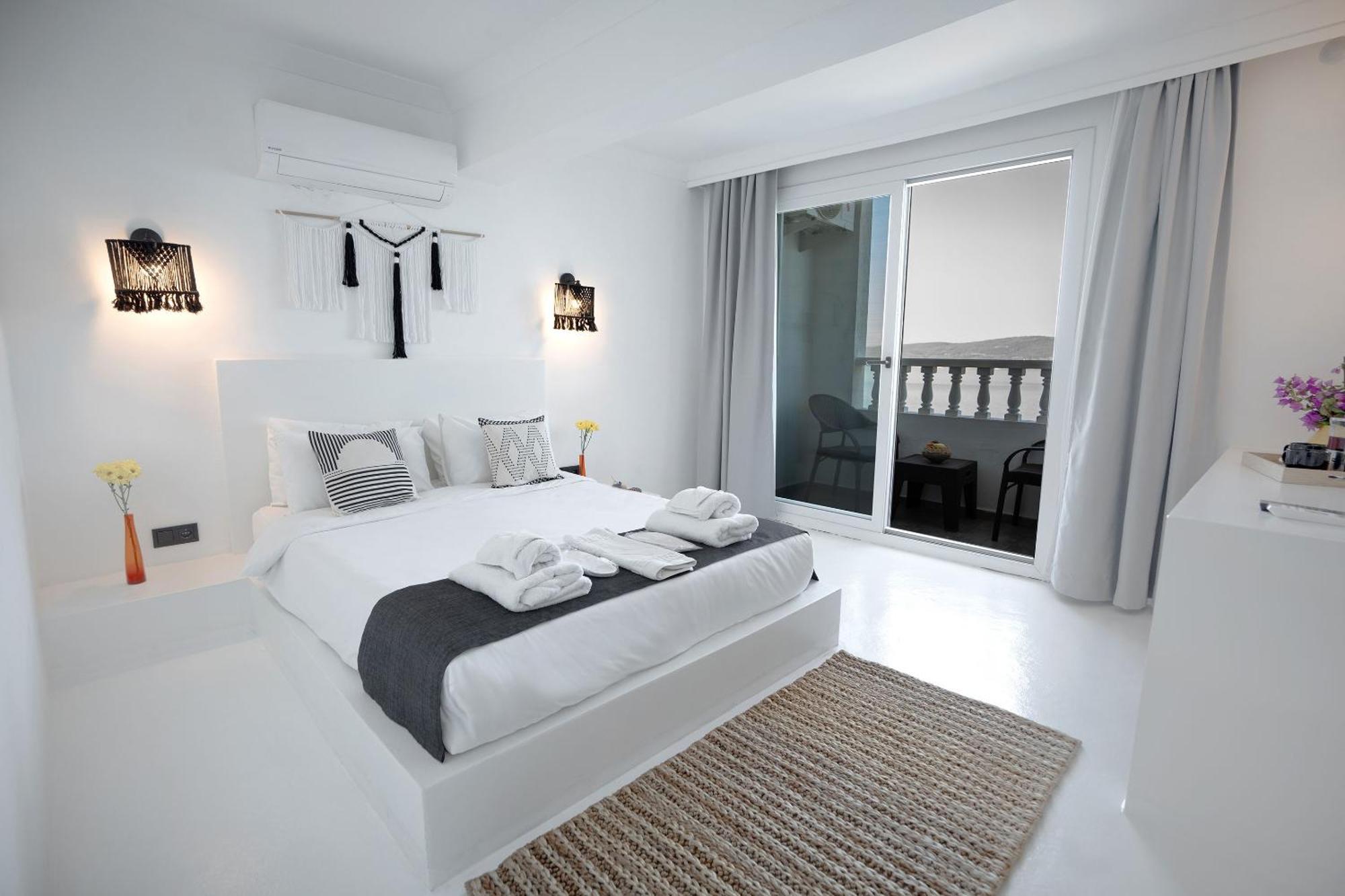 Camlik 87 Hotel Ayvalik Exterior photo