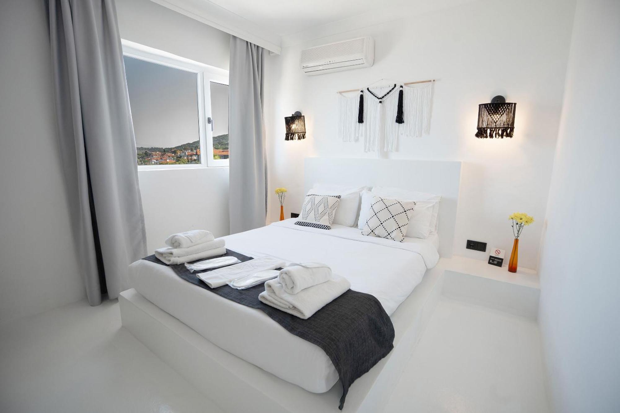 Camlik 87 Hotel Ayvalik Exterior photo