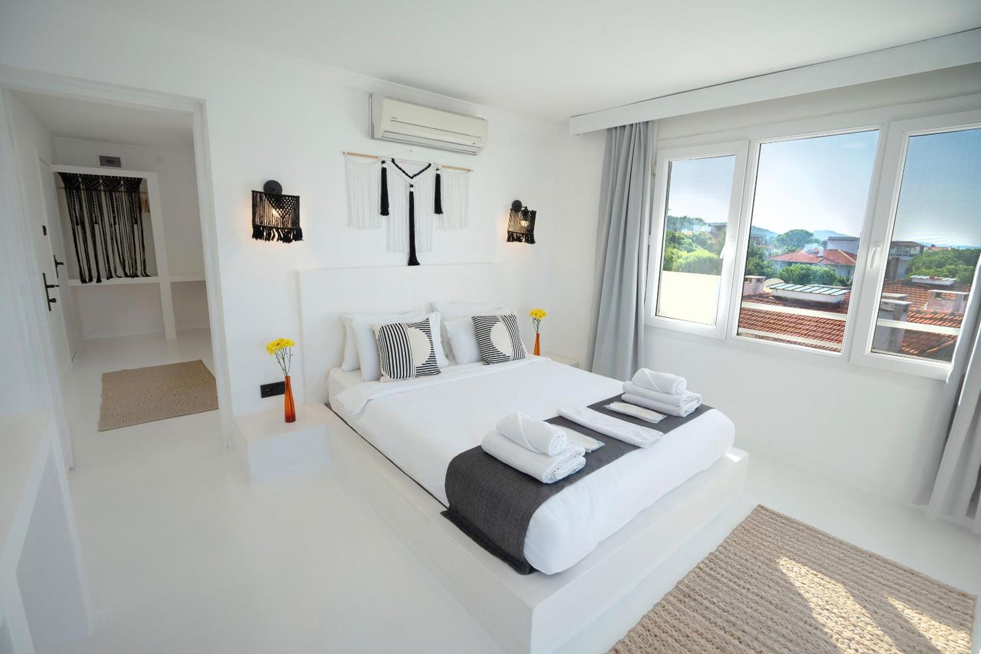 Camlik 87 Hotel Ayvalik Exterior photo
