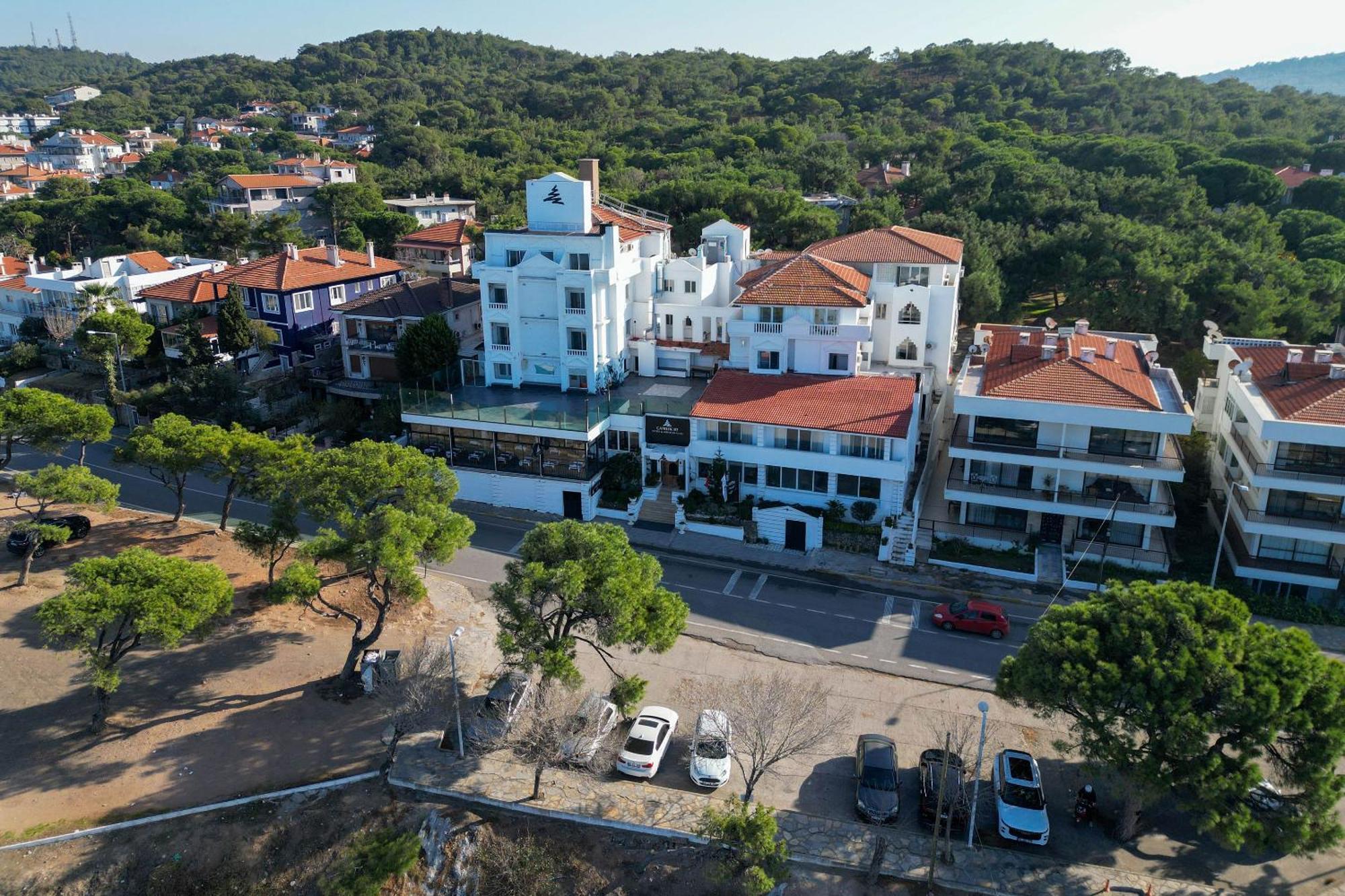 Camlik 87 Hotel Ayvalik Exterior photo