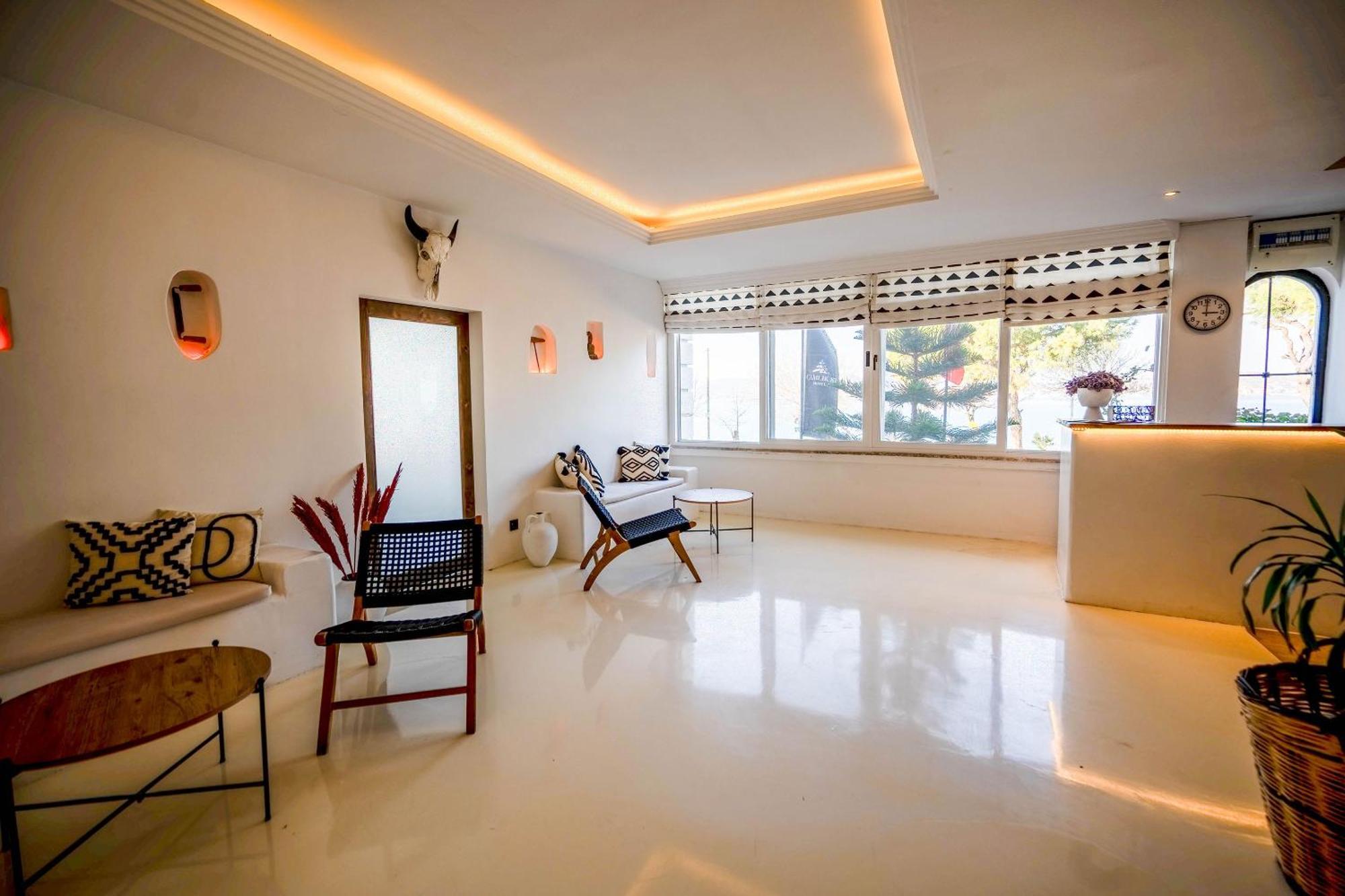 Camlik 87 Hotel Ayvalik Exterior photo